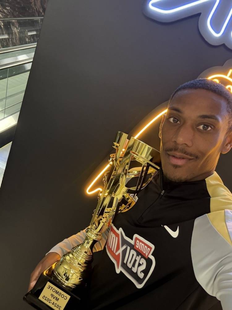 皇冠会员_水族箱效应?马夏尔加盟雅典至今从未因伤缺阵皇冠会员,17场7球2助攻