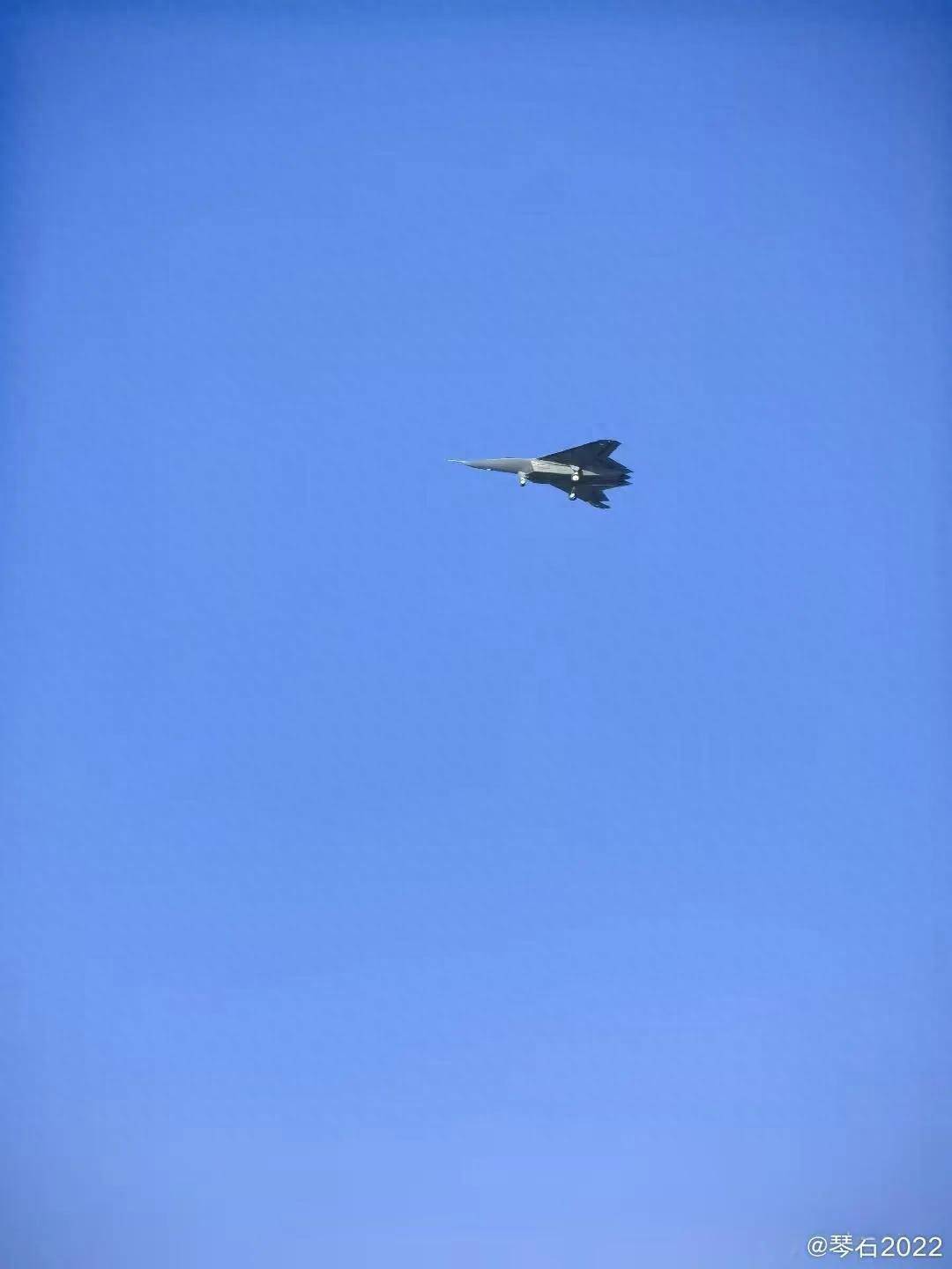 乌兹别克杯_歼-50试飞新图再曝光！细节一览无余乌兹别克杯，中国六代舰载机有戏了？