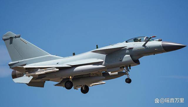 皇冠足球平台在哪里注册_印度宣战！巴军歼10C携PL-15导弹硬刚皇冠足球平台在哪里注册，巴外长连夜拨通中方电话