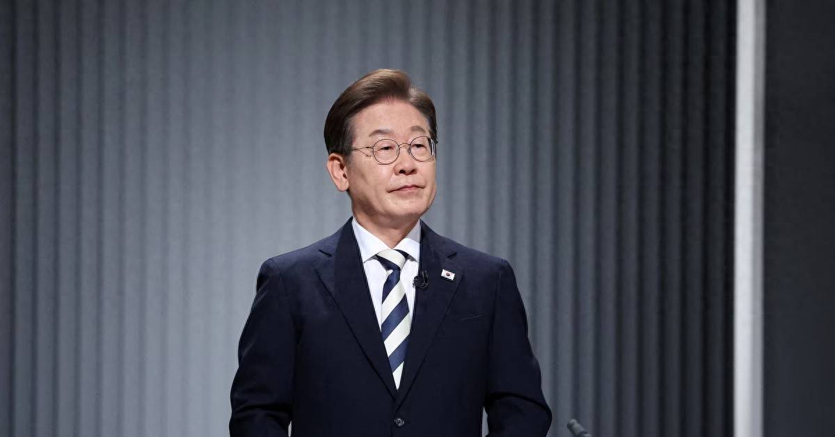 皇冠代理登1租用_李在明民调大幅领先皇冠代理登1租用,朴槿惠和文在寅接连出手,韩国大选惊现新变数!