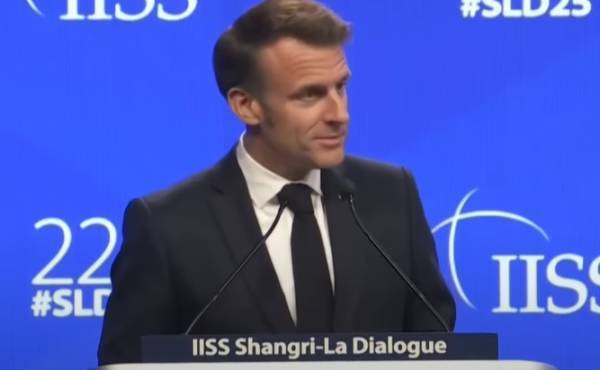 皇冠信用网足球代理_马克龙在香会呼吁亚欧国家组建“新联盟”皇冠信用网足球代理,“不能选边站”