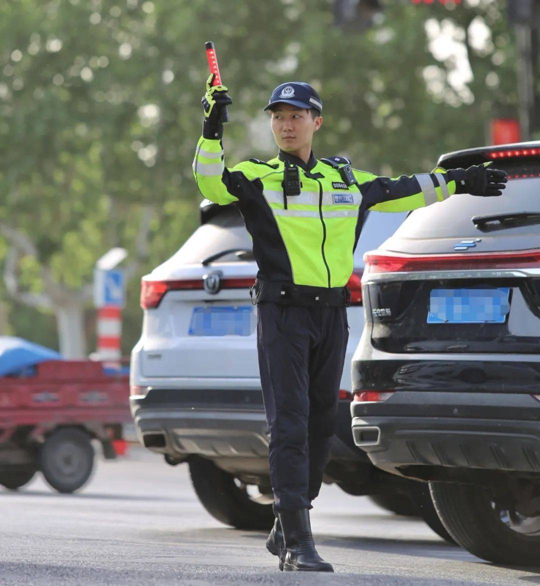 怎么开通皇冠信用網口
_货车司机被交警弄哭了怎么开通皇冠信用網口
,网友:处理得好!