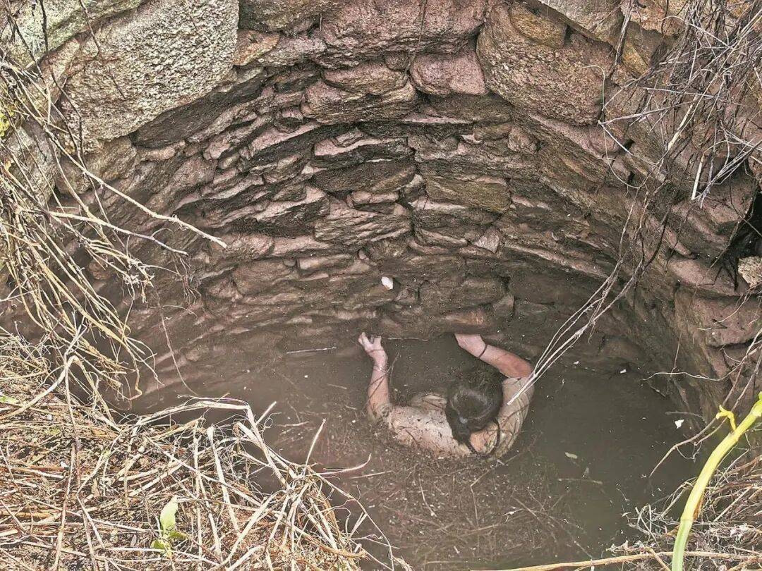 阿根廷职业联赛_泉州坠井女子“54小时噩梦”:几条蛇爬身上阿根廷职业联赛,双侧肋骨骨折!绝望时靠一个信念坚持活下来……