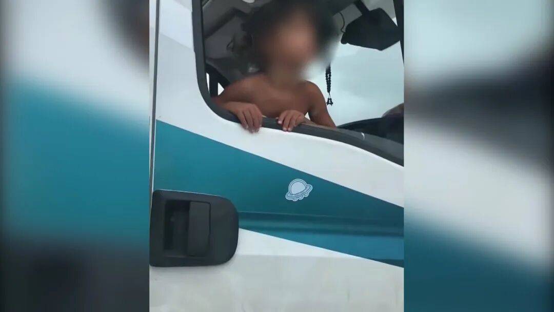 皇冠登3管理出租_村民：“野人小孩”父亲上山“灵修”后就不正常皇冠登3管理出租了