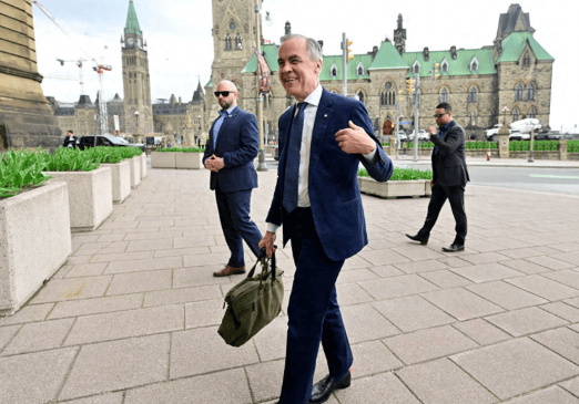 皇冠信用网如何申请_中方打出稀土核弹皇冠信用网如何申请，美专家坦言：12个领域遭重创！第一个上门求合作的西方国家，让美欧都没想到