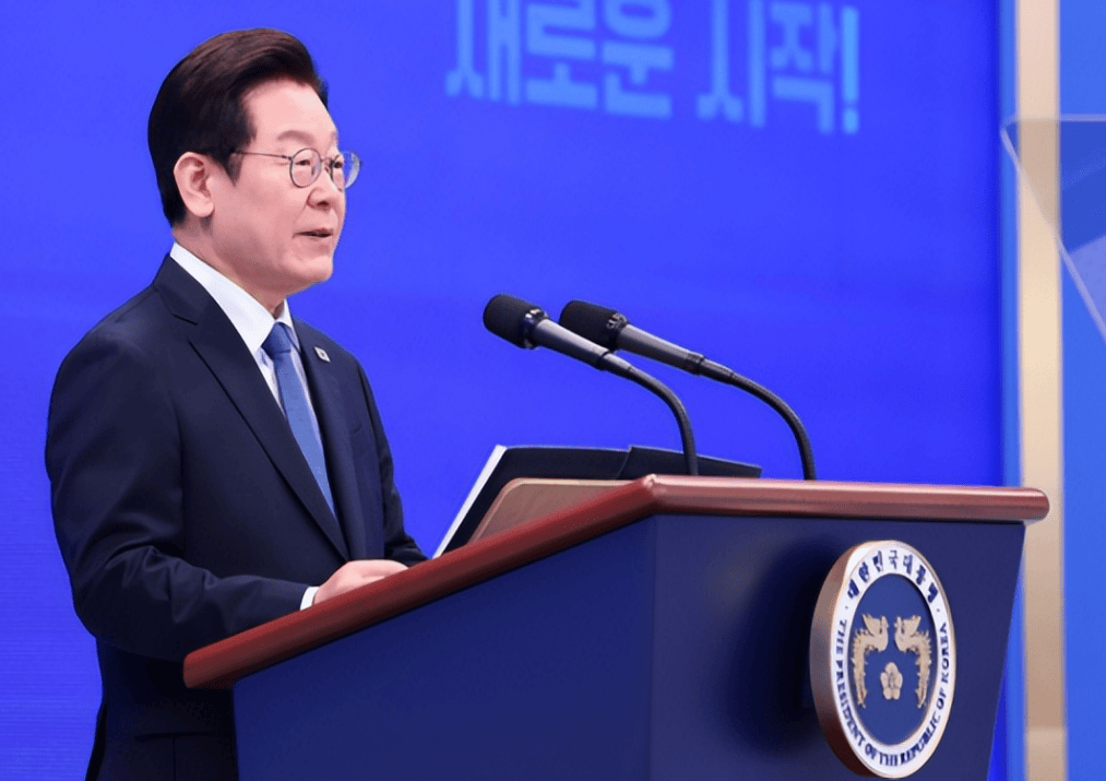 皇冠体育App下载_中方专机离开皇冠体育App下载，李在明遗憾承认中韩关系还没恢复，下定决心访华