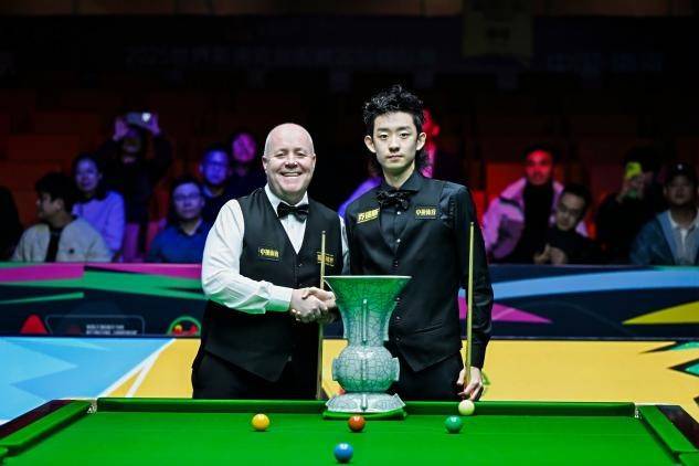 皇冠信用網如何开户_斯诺克国锦赛新王加冕 中国小将吴宜泽南京登顶夺生涯首冠