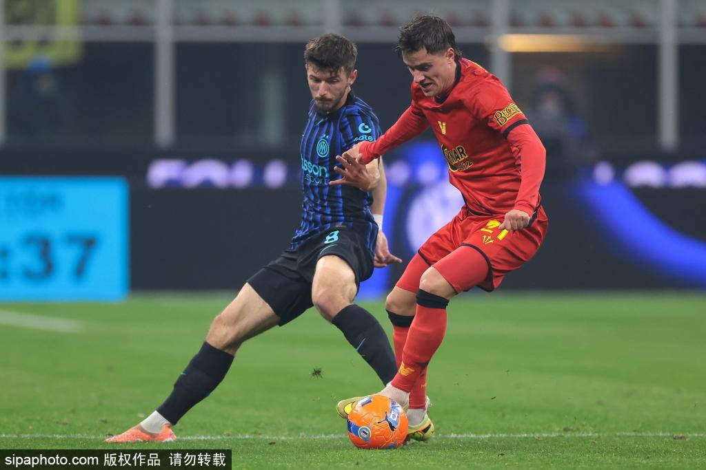 德国足球
_震撼梅西的传奇生涯:896球、407助攻与47座冠军的辉煌历程