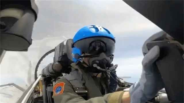 厄瓜多尔足球
_东海之上厄瓜多尔足球
,“不速之客”挂弹来袭!中国战机逼近百米对峙20分钟