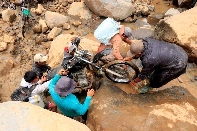 皇冠体育香港_印尼洪灾遇难人数超1000人