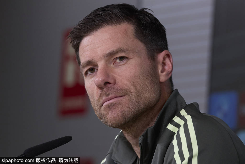 皇冠信用最新地址_6000万新援沦为皇马短板皇冠信用最新地址!赫伊森防守漏洞频现 未来或转型中场