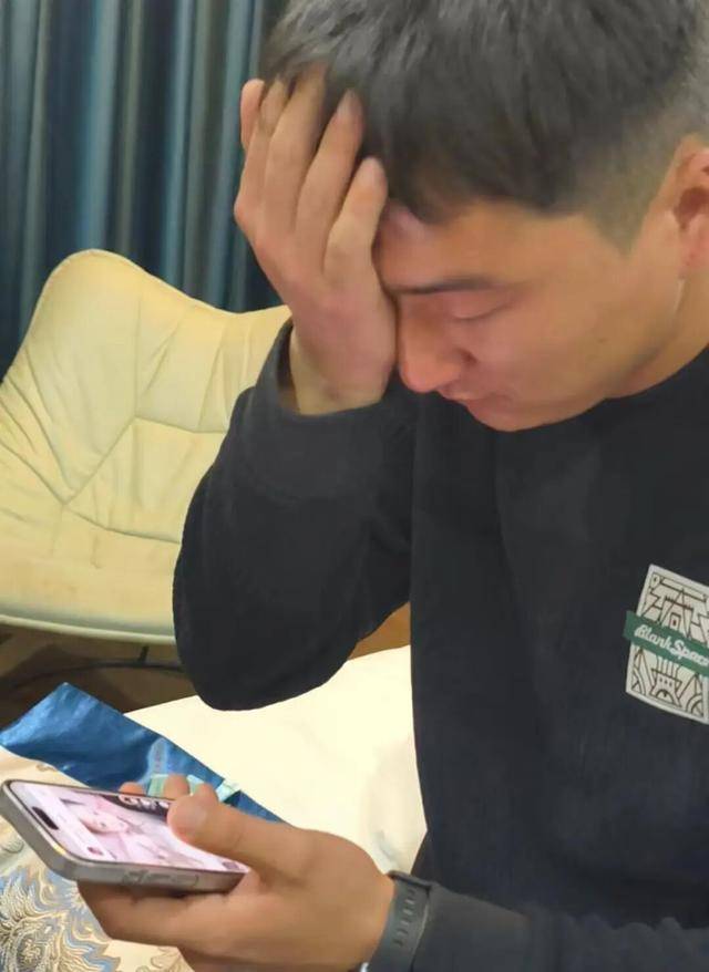 皇冠登1登2登3代理_妻儿三人被杀案受害者金手镯被剪断皇冠登1登2登3代理,失窃48克金首饰在货车上被找到,丈夫称案发数月前曾借5000元给嫌犯