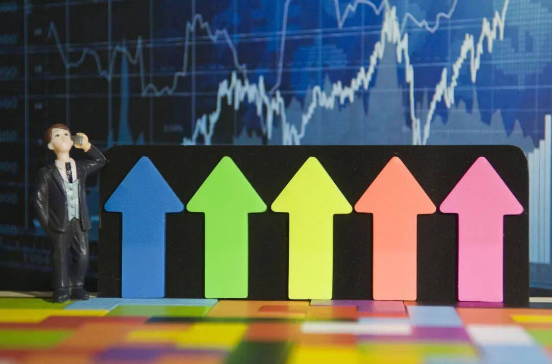 皇冠信用网出租代理_“A股多次刷新10年纪录、ETF规模超6万亿、公募基金A股持仓创新高”皇冠信用网出租代理,2025影响投资的十大资本市场关键词
