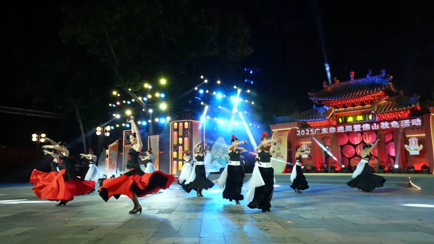 皇冠体育App下载_回眸2025:广东文化热点图鉴