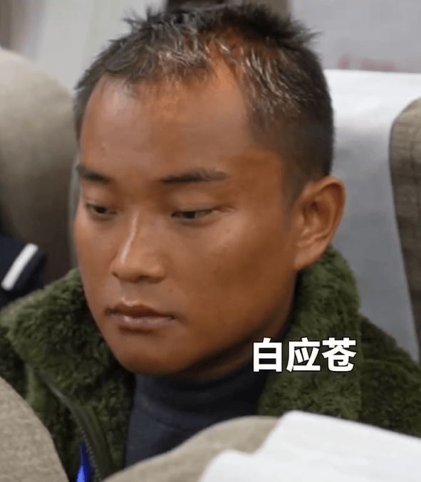 皇冠信用账号怎么开_四大电诈头目被押解回国皇冠信用账号怎么开,特写画面首次曝光