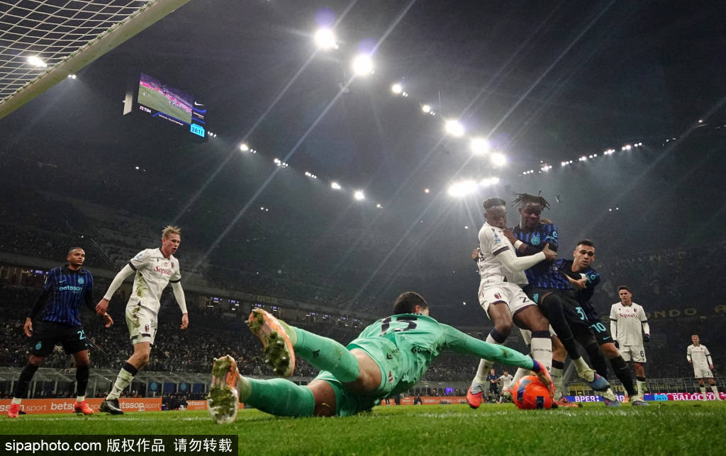 皇冠密码找回_国米与那不勒斯的战术对决：2-2平局背后的数据揭秘与球迷热议