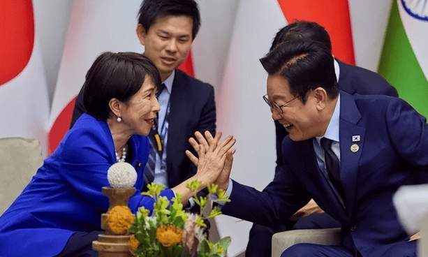 皇冠mos011
_日本政坛突发“大地震”皇冠mos011
,首相月底或换人?高市早苗找上李在明,中国被点名