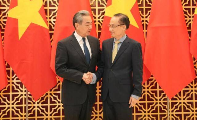 皇冠信用最新地址 _作为公安部长出身的苏林皇冠信用最新地址 ，推动与中方建立“3+3”机制，中越给世界打了个样